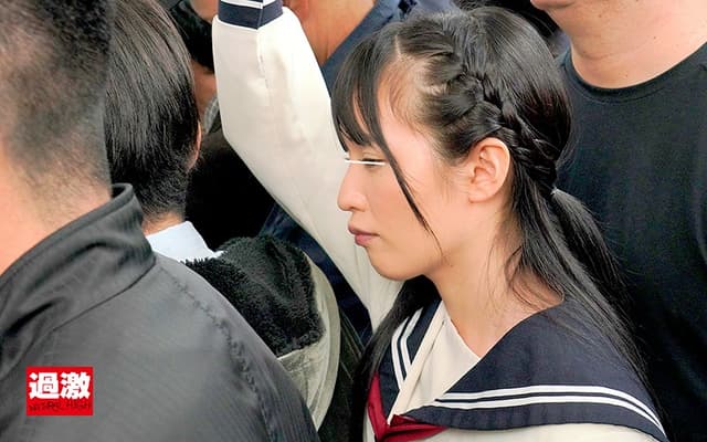 痴●師の強引接吻で発情しバックで自ら腰を振りながら振り向きディープキスで舌を絡める女子○生 サンプル画像 11
