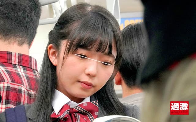 ちっちゃな女の子を囲んでネチネチ痴●する卑劣巨漢集団 サンプル画像 8