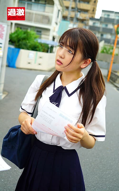 密室で乳首をいじられ失禁イキしながら発情する女子○生4 ～図書館、女子トイレ、整体店、オフィス～ サンプル画像 1