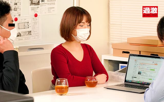 イクと同時にオシッコ噴射ピーガズム！内見先で尿意マ○コをガン突かれ失禁イキが止まらない痙攣女 サンプル画像 15