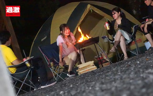 キャンプ場でリモバイを入れられホットパンツから滴るほど失禁イキしてしまう美脚ギャル サンプル画像 15