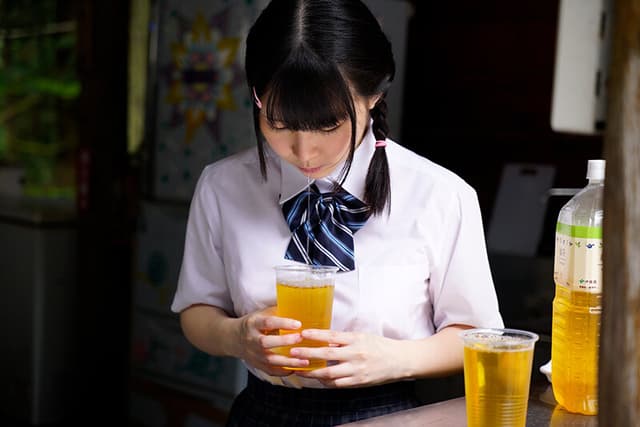 「男の人が私の体液飲んでくれると濡れちゃうんです…」体液飲まれたがりのけなげな痴女子校生と体液飲まされいちゃいちゃSEX 2学期 サンプル画像 14