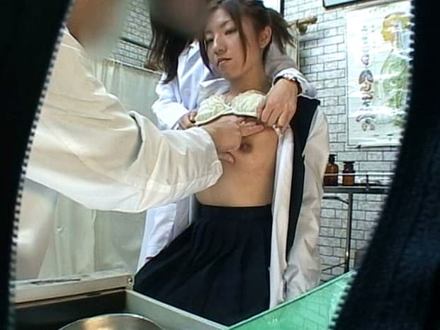 盗撮！女子校内科検診 サンプル画像 6