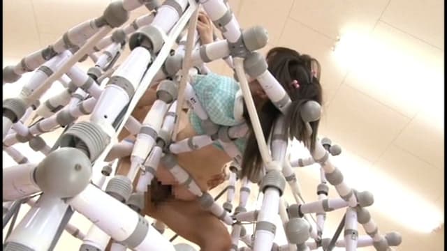 ちびっ娘たちがアクメ遊具でイクッ！！電マジャングルジム サンプル画像 8