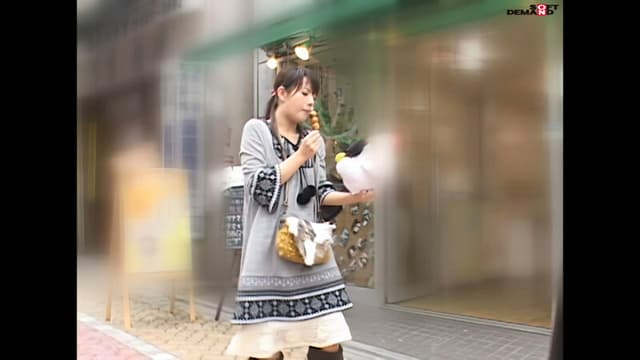 【AIリマスター】ラジコン式バイブ付きパンツを履いて原宿表参道に初めてのアクメおつかいにイクッ！！ サンプル画像 5