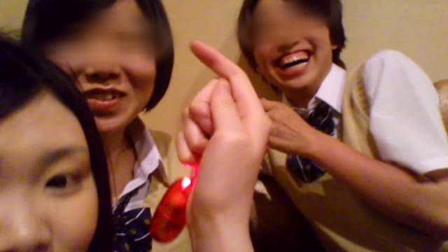 ケータイ自画撮り女子校生 まなみ1●才 サンプル画像 17
