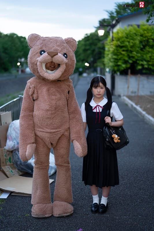 毎日がいたずら日和 ごっくん 顔射 放尿 処女喪失 中出し おじさんが全部教えました。少女を騙して、少女宅に侵入して、少女にいたずらし続けた30日姦（かん） 有栖るる サンプル画像 1