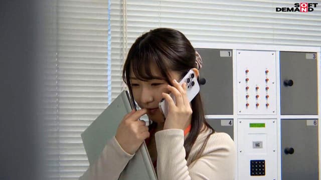 業務時間内のトイレ休憩中に声をガマンしながらもこっそり絶頂していたSOD女子社員7名隠し撮り サンプル画像 6