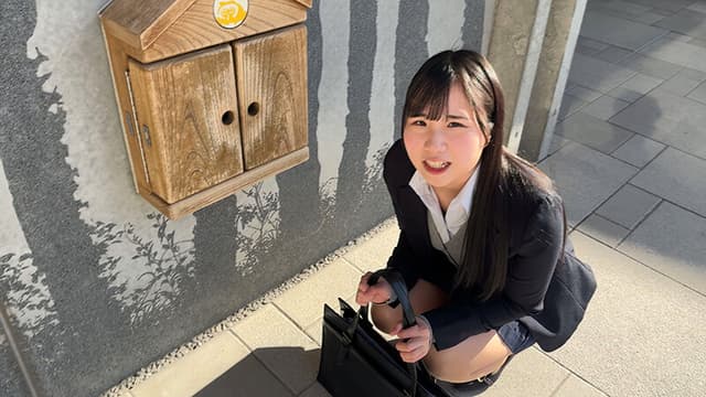 シコタホールディングス 株式会社ニョータ トイレを借りてきた部下を自宅に招き入れ放尿させちゃいました（2） サンプル画像 1