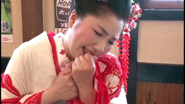 羞恥！強●おもらしマシンパンツ 日本の伝統！舞妓を野外調教したっ！ 14 千秋 サンプル画像 5