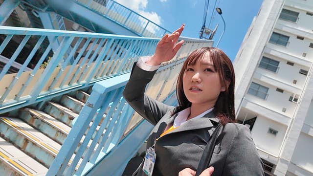 ピタパンOLアナルを即クンニ！内見中の肛門クンニが忘れられないデカ尻不動産レディが新居に押しかけて来たので、むれ匂うパンツスーツ尻穴を舐めほじって中出ししてあげた わか菜ほの サンプル画像 1