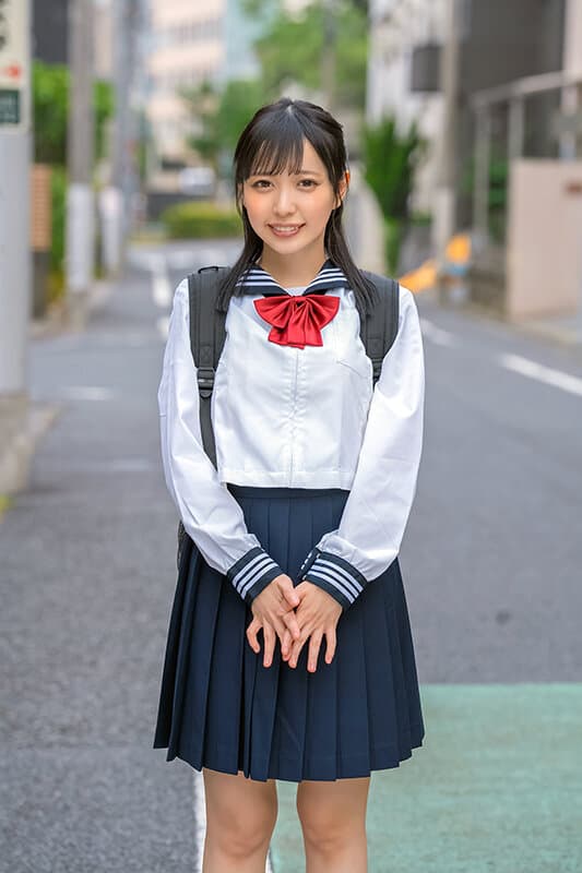 素人バラエティ 聖水を1杯3万円で売って下さい！街角でナンパしたうぶっこJ○が挑戦する、オメコ蛇口から小便ゴキュゴキュ！おしっこ飲ませチャレンジ！人生初の放尿プレイですっかりあたおかになった素人娘は小便ぶちまけのナマ中出しSEXもOKしちゃうのか？2 サンプル画像 20