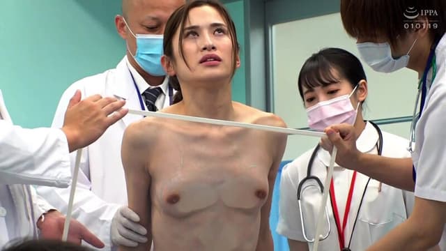 羞恥！新卒看護師着任前健康診断～神咲まい編～ サンプル画像 8
