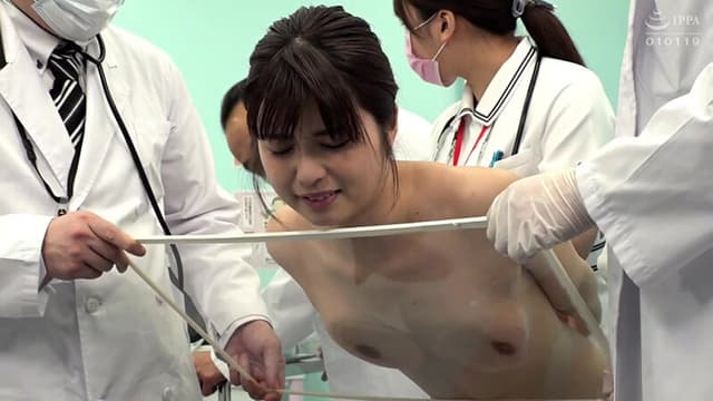 羞恥！新卒看護師着任前健康診断～朝比奈ななせ編～ サンプル画像 8