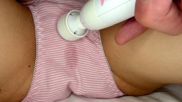 凌●でも無理矢理でもない！！イッてもイッてもヤメない電マ責め サンプル画像 2