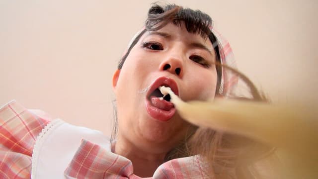 世界一接客態度が悪い脱糞カフェ 前多まこ サンプル画像 11