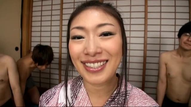 深夜夜行バス ゲリラ露出 小早川玲子 サンプル画像 10