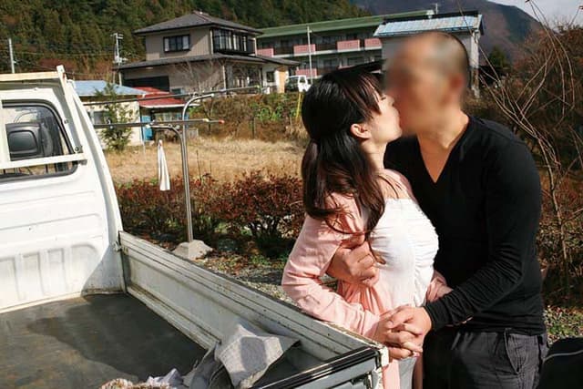 野外人妻羞恥 11 小野麻里亜 サンプル画像 15