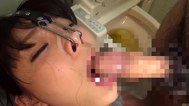 異常性感ドM美少女のザーメン＆小便ごっくん顔面崩壊調教 永井みひな サンプル画像 9