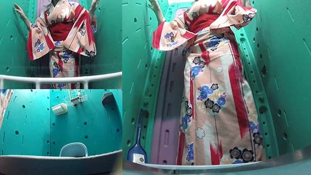 美少女厳選 花火大会仮設トイレハイビジョン高画質3カメ盗撮 サンプル画像 2
