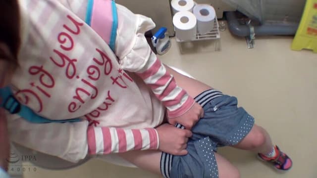 トイレこじ開けPart 4 サンプル画像 2