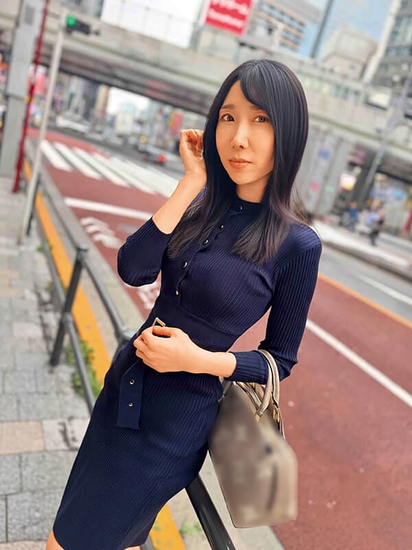 ゴージャス熟女ナンパ!贅沢・豊満・妖艶 三拍子揃いの中出しSEX2 サンプル画像 14