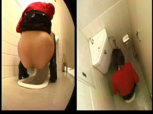 女盗撮師撮影！超希少盗撮動画集～トイレ、更衣室編～ サンプル画像 8