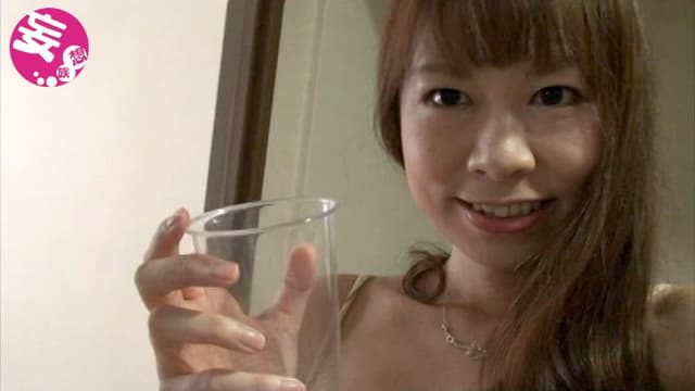 高学歴スタイル抜群の独身美熟女 投稿されてきた自宅自画撮り下着のしみ映像 サンプル画像 5