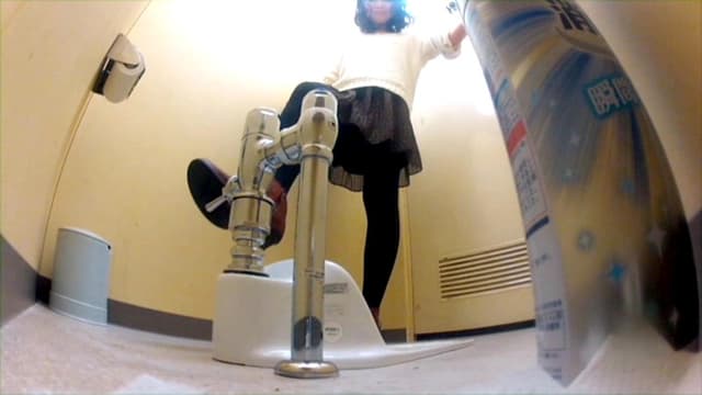 美女たちの排泄パニック 3 サンプル画像 18