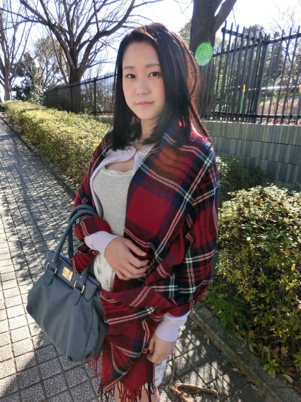 見世物母乳ママ2日目 里坂あかり サンプル画像 1