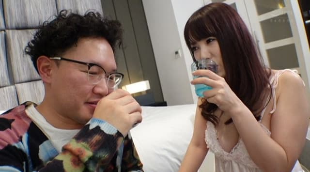 波多野結衣を本気で酔わせてみる1日呑んだくれAVドキュメント！ サンプル画像 11
