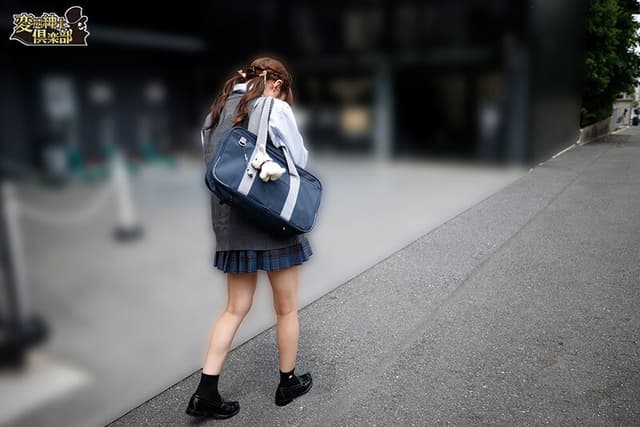 制服女子つけ狙い盗撮 衰弱拉●媚薬漬けキメセク●姦 サンプル画像 2