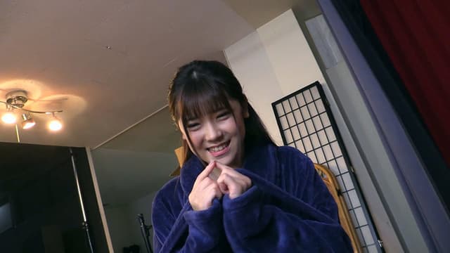 オジサンに唾やオシッコを飲ませて興奮する私 皆瀬あかり サンプル画像 19