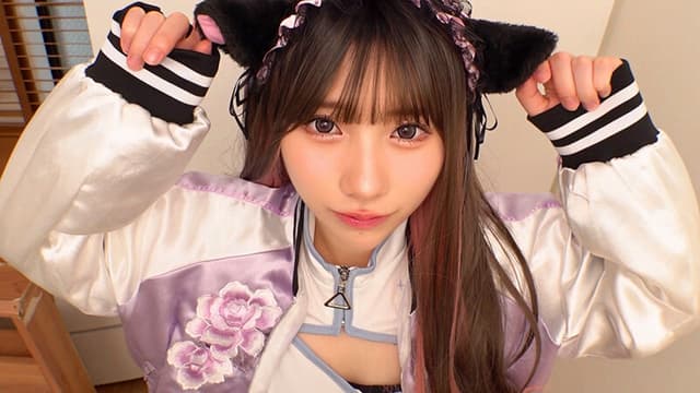 素人AV 145cm ●リ顔・雑魚マン・潮ビチャお漏らし 3P種付け会！ おま●こが弱すぎる早漏コスプレイヤーを囲んで淫乱個撮オフパコ＆発情ハメ潮噴射の着衣性交！ サンプル画像 1