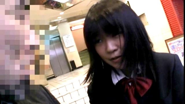 街で女子校生を見かけては、あんな子とイヤらしいことできたらなぁ…と想像ばかりしているが、そんな機会などあるはずもないおじさんの僕。 サンプル画像 10