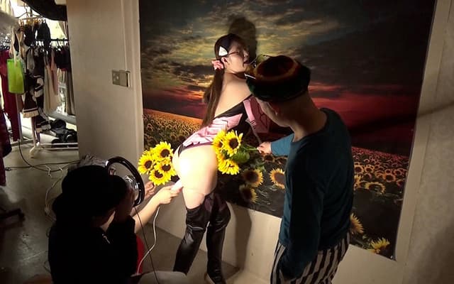 【羞恥】ババコス！【BBA】いい歳をした身長172Gボインの主婦に○ヴァ真○波マリイラスト○アスのコスプレさせて恥ずかしめてみた件【中田氏】葵百合香奥様 33歳 後編 サンプル画像 6