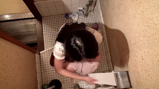 あげまん人妻四畳半 乳首とエプロン 佐伯かのん 41歳 サンプル画像 18