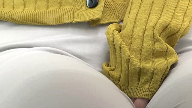 パンティのままでおしっこしてね…と言われてガマンできませんでした 今井ゆあ サンプル画像 4