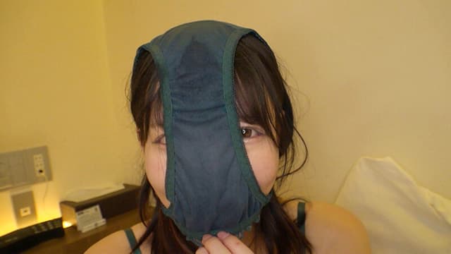 下着買取りサイトで知り合ったみおんちゃんの使用済み下着 宇佐美みおん サンプル画像 14