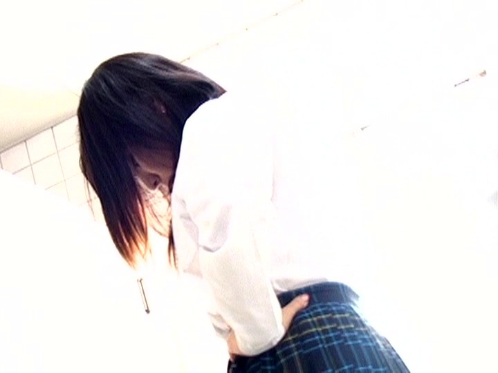 女子校生おもらし盗撮 2 サンプル画像 9