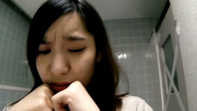 我慢の限界！！美女たちの立ち小便盗撮映像 2 サンプル画像 9