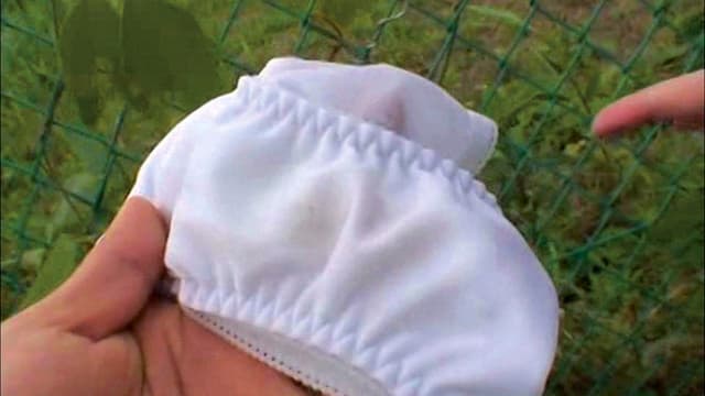 女性がオシッコを漏らしてしまった、貴方ならどう慰めますか？ サンプル画像 10