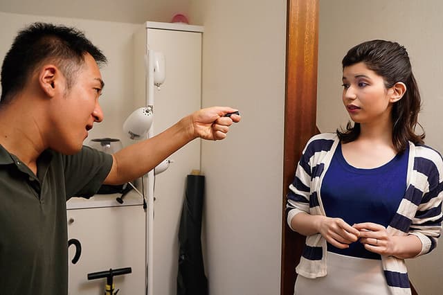 催淫暗示 隣人に操られた美人妻 ローレン花恋 サンプル画像 2