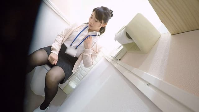 オフィスビル 女子トイレ放尿OL盗撮オナニー サンプル画像 1