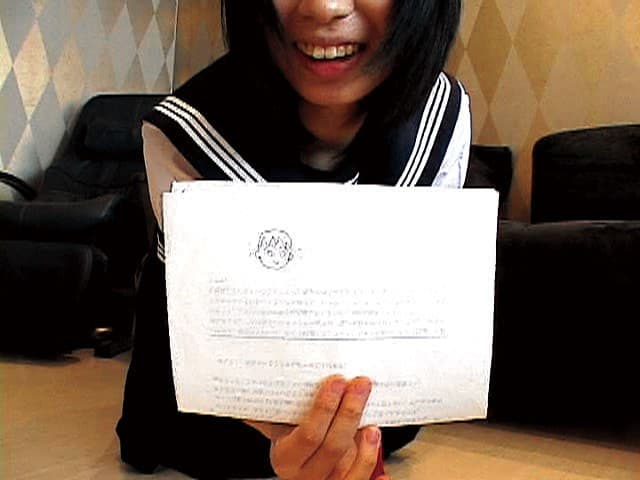 投稿 ホテル自画撮りオナニーでイキながらオシッコを漏らす本気な女子○生の危ない記録 4時間 サンプル画像 6