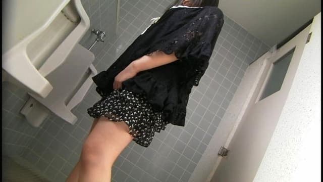 オシッコ 立ちション便盗撮 4 サンプル画像 17