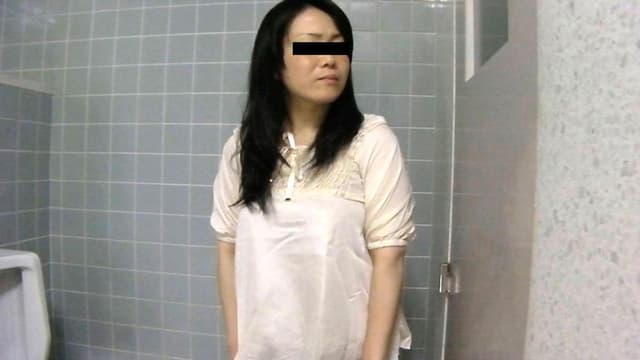 オシッコ 立ちション便盗撮 8 サンプル画像 2