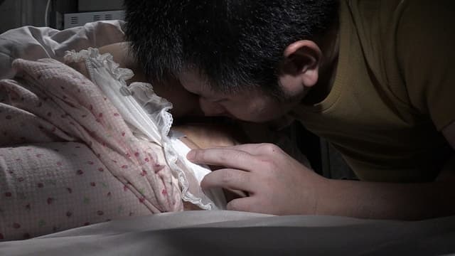 寝糞 安藤瞳 サンプル画像 4