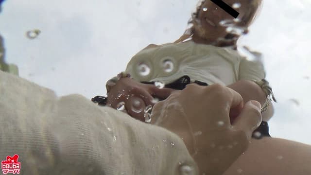 突然おしっこを掛けられちゃった僕 サンプル画像 2