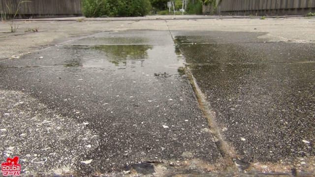 突然おしっこを掛けられちゃった僕 サンプル画像 4